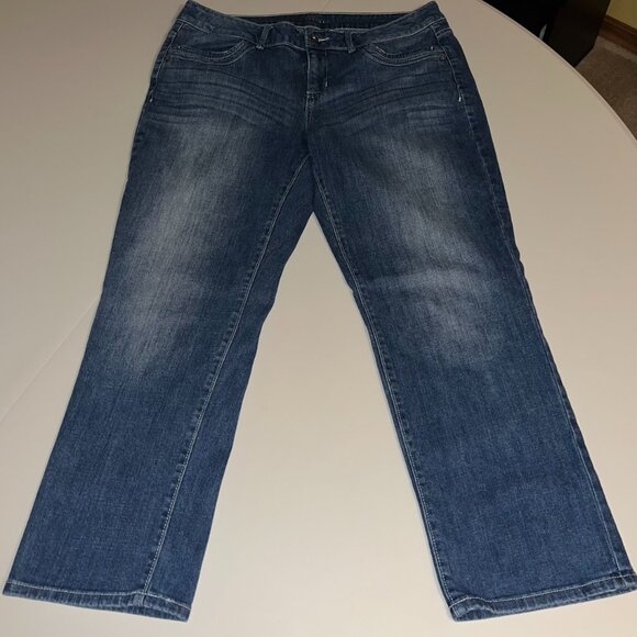 Vera Wang Womans Size 14 Straight Leg Stretch Jeans 36W 26.5L - Picture 3 of 7